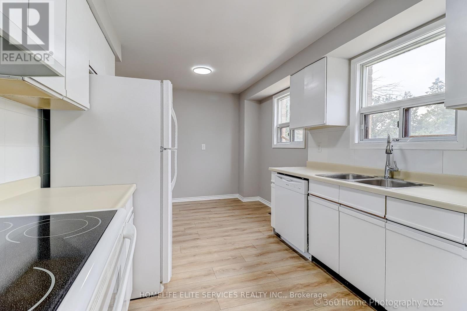 Photo 14 of 1938 Glengrove Road, Pickering ON