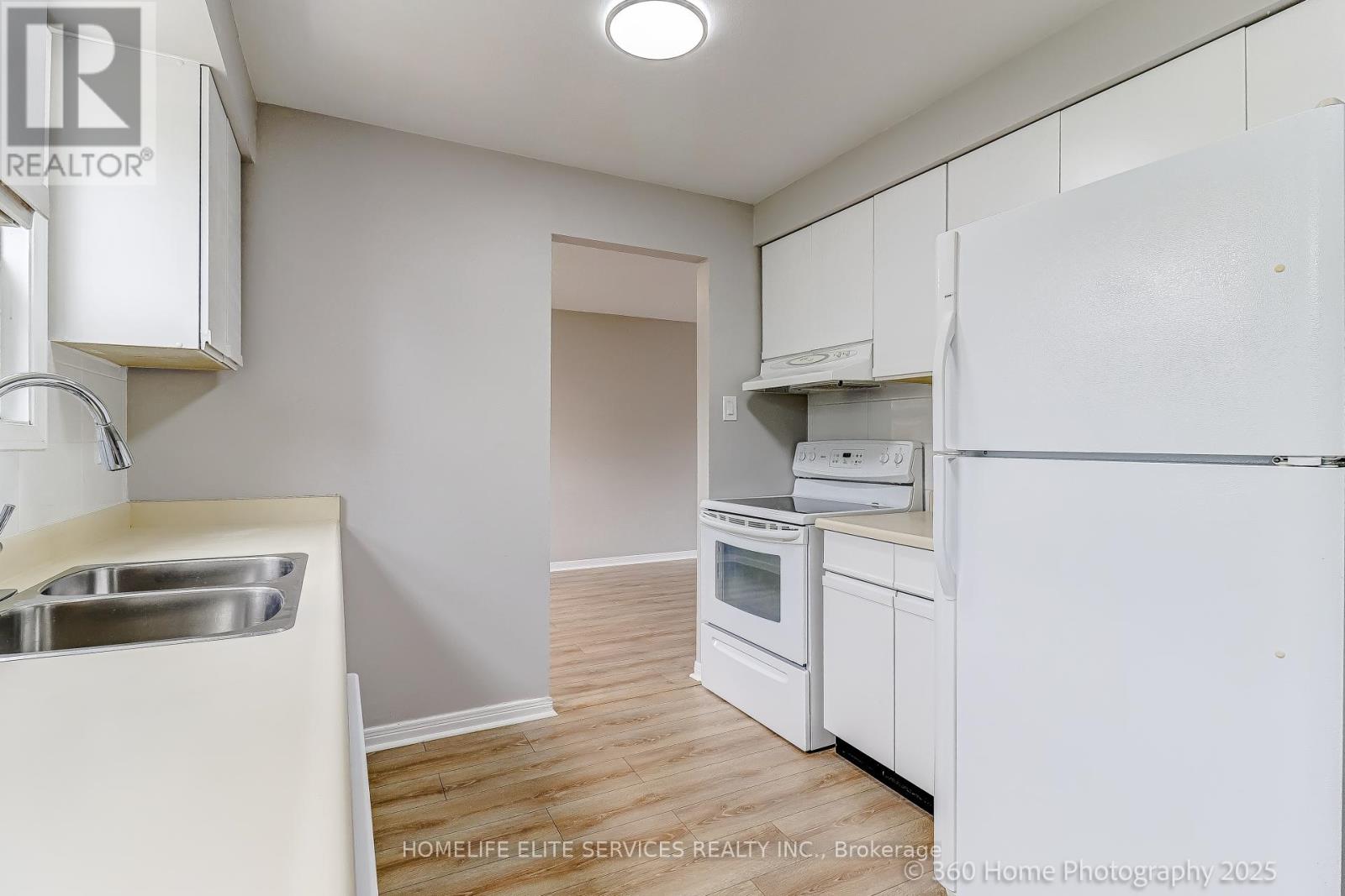 Photo 15 of 1938 Glengrove Road, Pickering ON