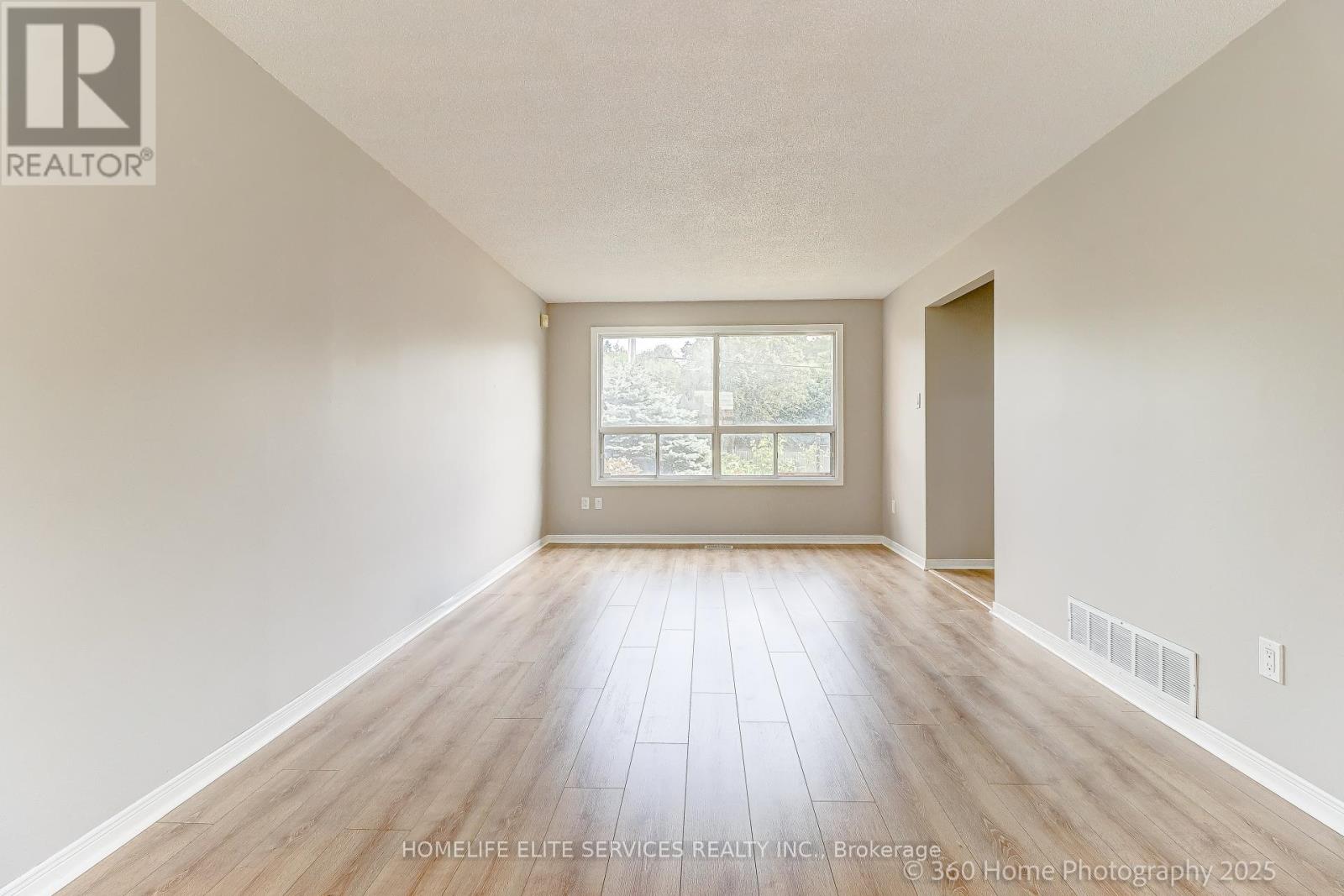 Photo 6 of 1938 Glengrove Road, Pickering ON