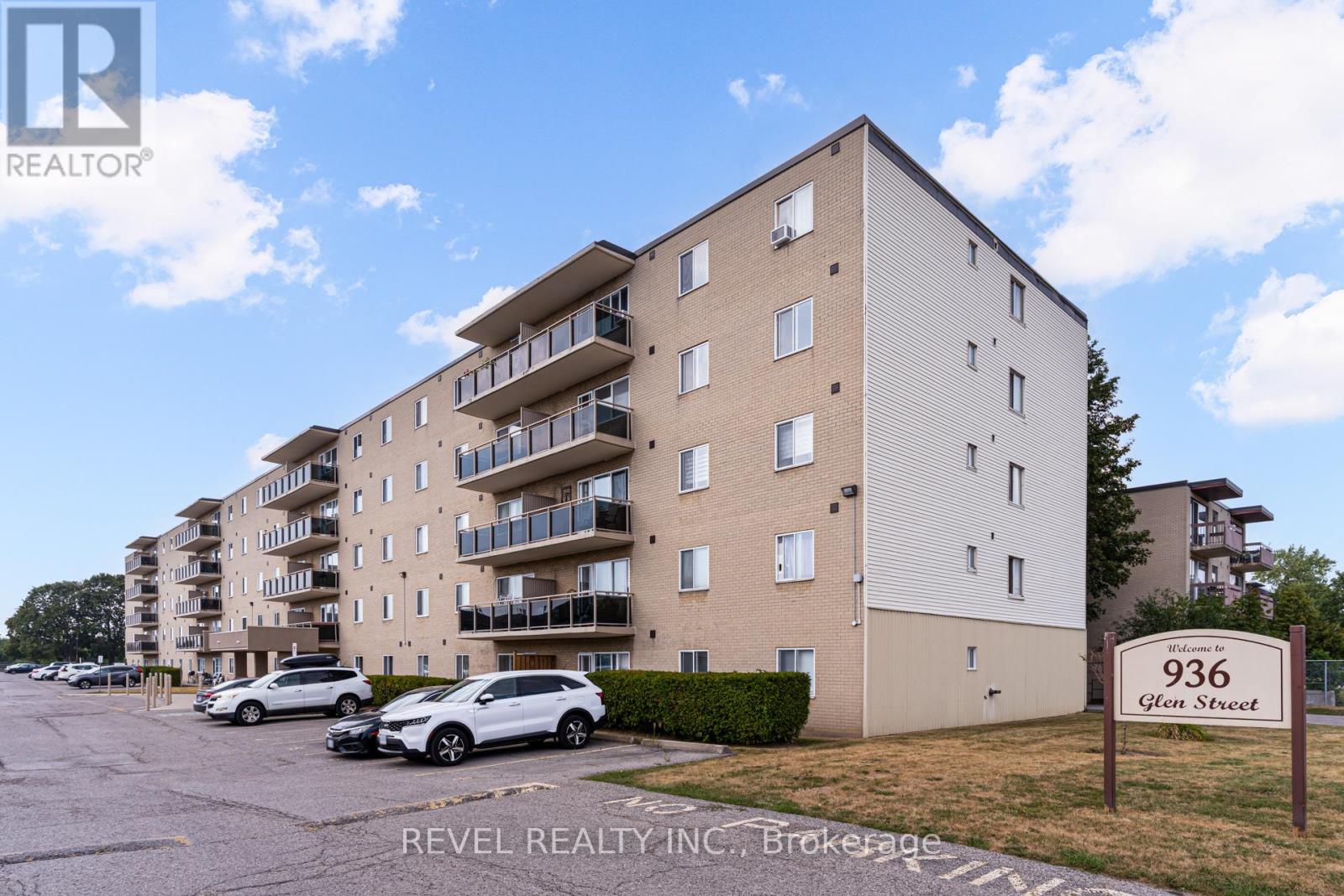 Photo 1 of 512 936 Glen Street, Oshawa ON