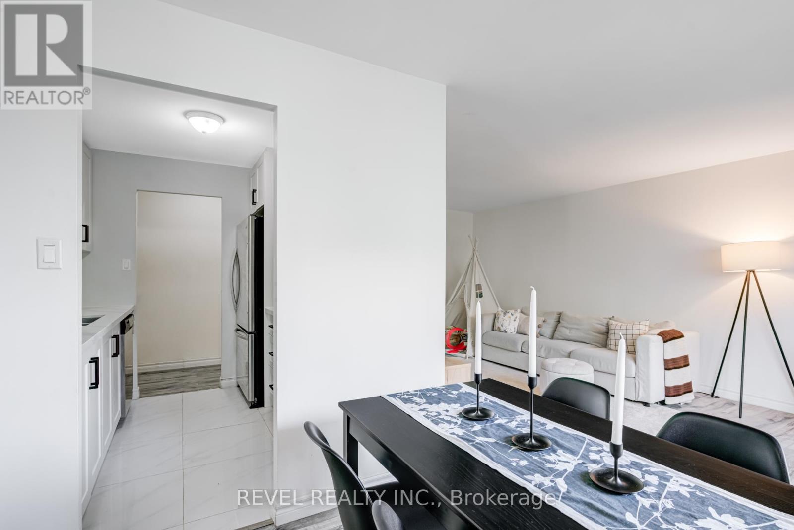 Photo 16 of 512 936 Glen Street, Oshawa ON