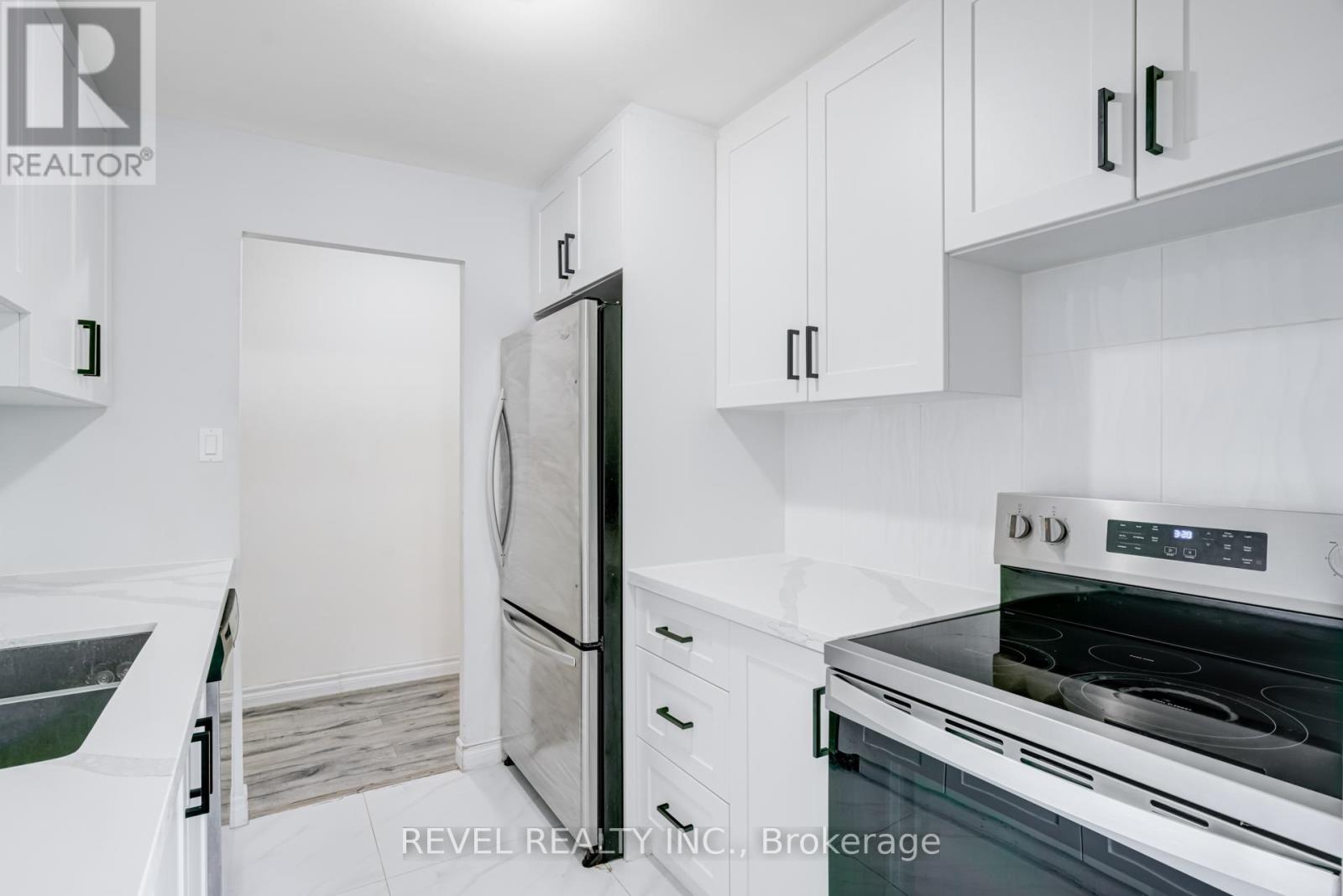 Photo 21 of 512 936 Glen Street, Oshawa ON