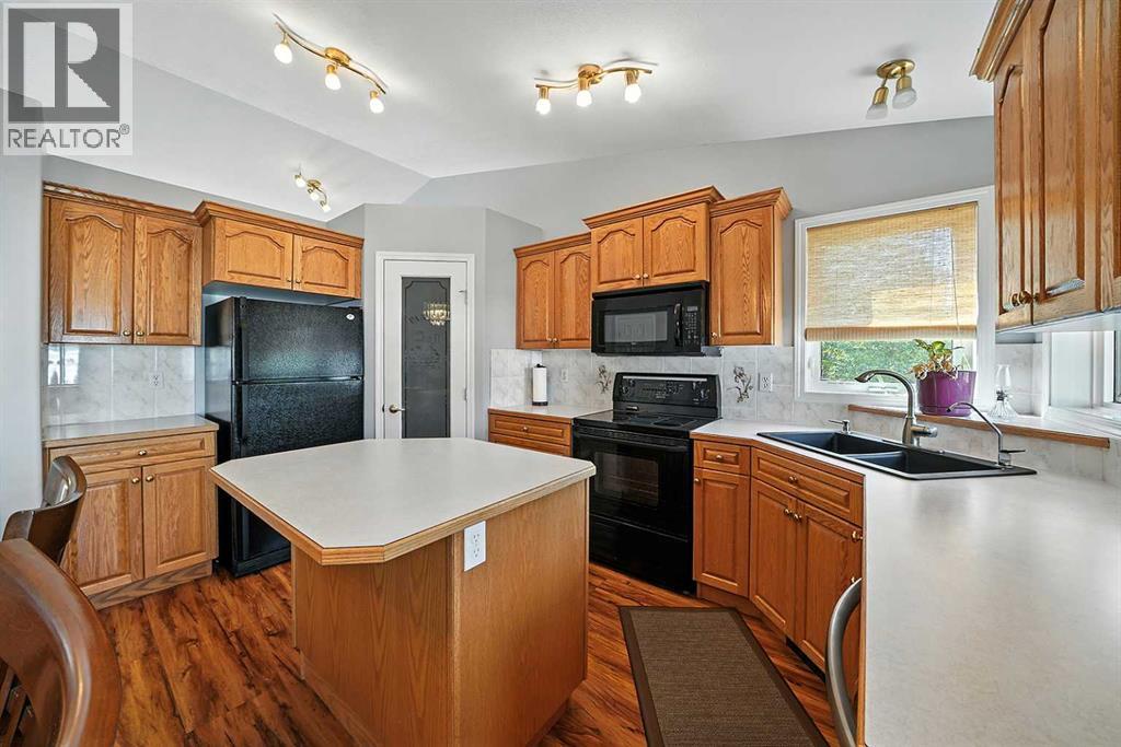 Photo 11 of 108 Herder Drive, Sylvan Lake AB