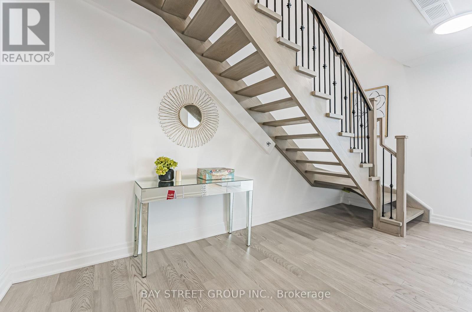 Photo 10 of 104 B 8 Rouge Valley Drive, Markham ON