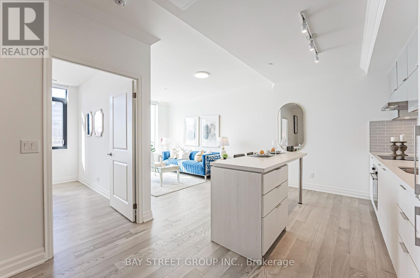 Photo 13 of 104 B 8 Rouge Valley Drive, Markham ON