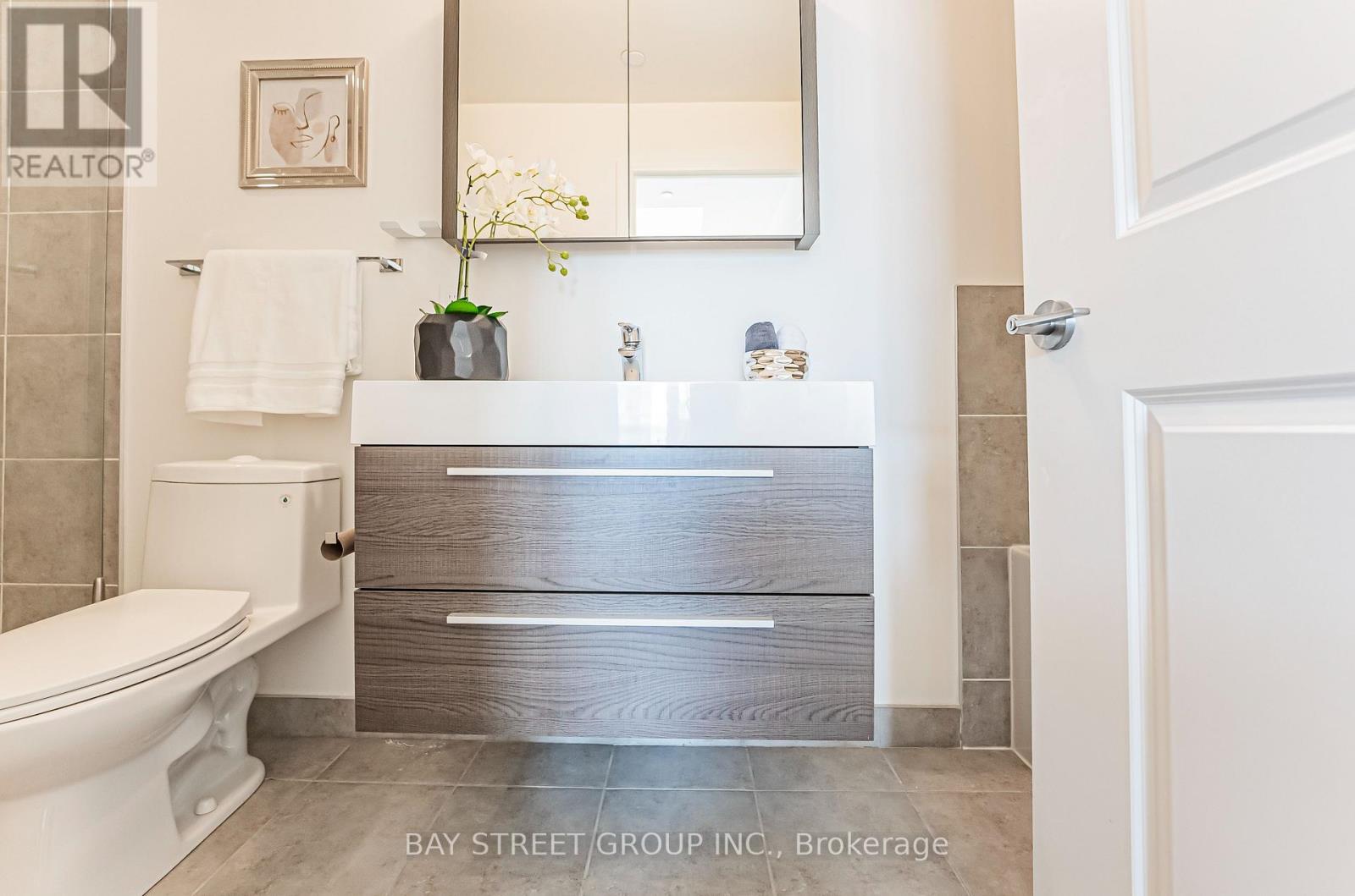 Photo 29 of 104 B 8 Rouge Valley Drive, Markham ON