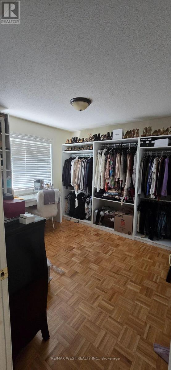 Photo 12 of 200 Starling Boulevard, Vaughan ON