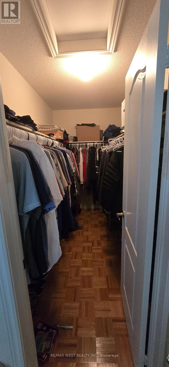 Photo 13 of 200 Starling Boulevard, Vaughan ON
