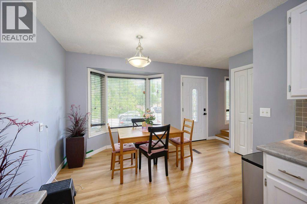 Single Family House for Sale in   Avenue NE Temple Calgary 