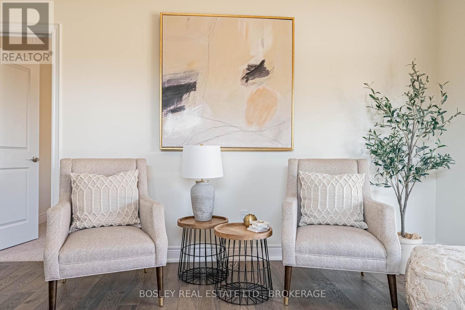 Photo 12 of 510 Royal Ridge Drive, Fort Erie ON