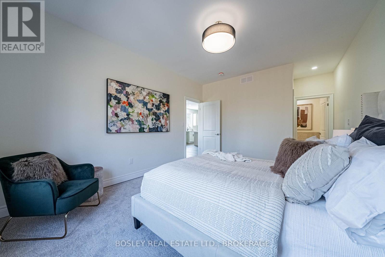 Photo 17 of 510 Royal Ridge Drive, Fort Erie ON