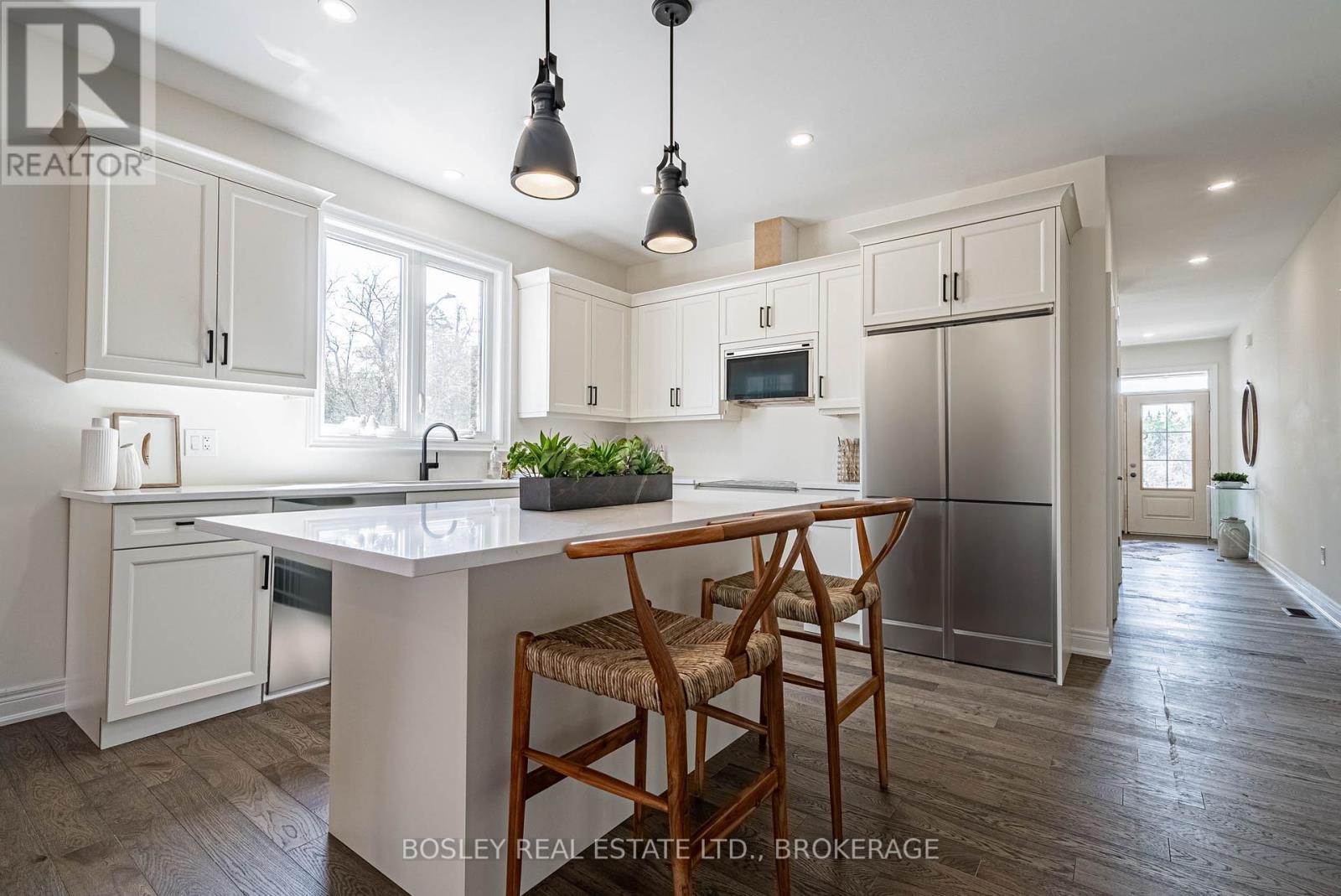 Photo 5 of 510 Royal Ridge Drive, Fort Erie ON