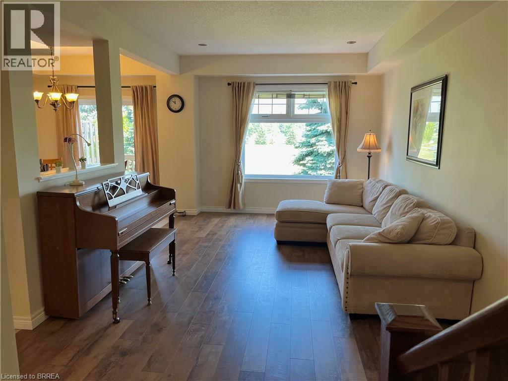 Photo 6 of 232 Stonehenge Drive Unit 20, Hamilton ON
