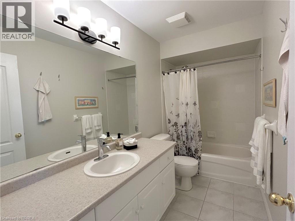 Photo 24 of 232 Stonehenge Drive Unit 20, Hamilton ON