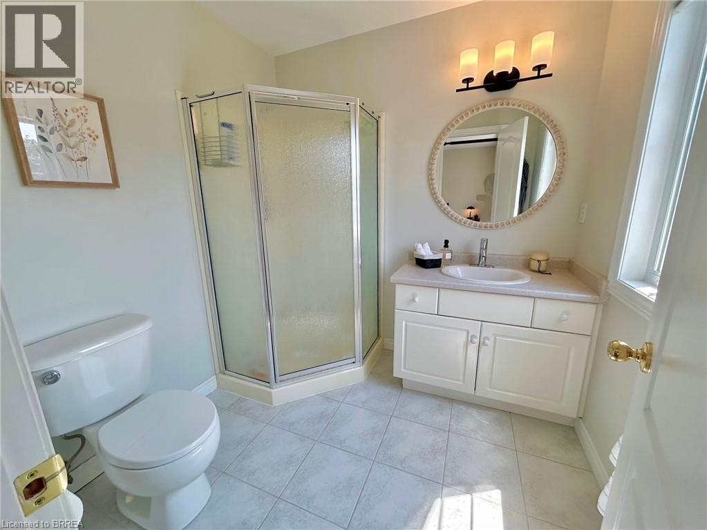 Photo 29 of 232 Stonehenge Drive Unit 20, Hamilton ON