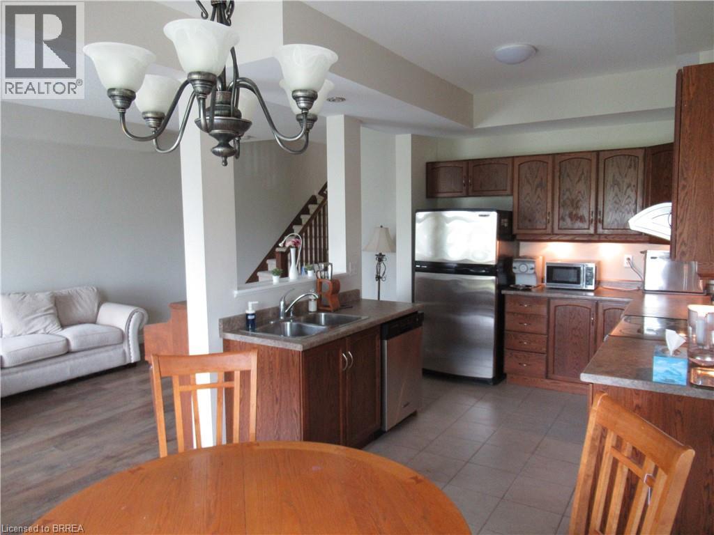 Photo 32 of 232 Stonehenge Drive Unit 20, Hamilton ON