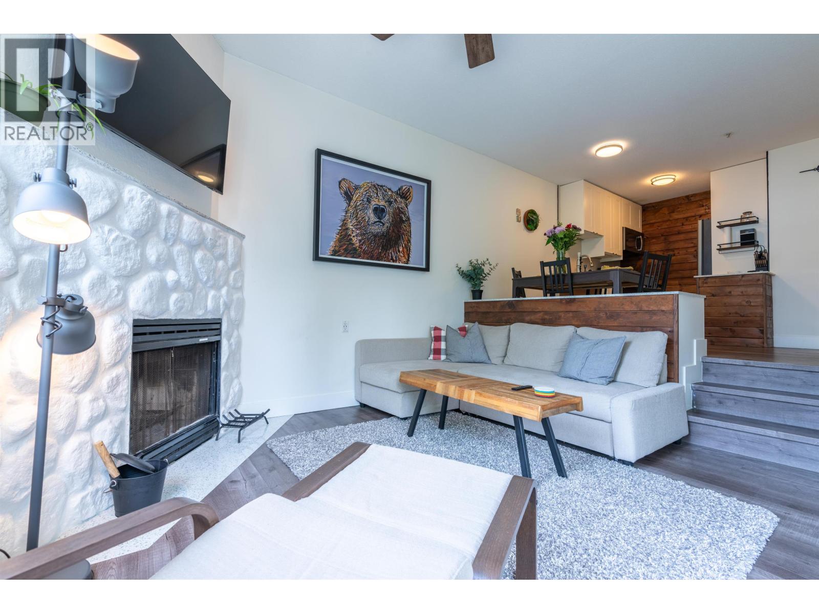 8 2213 MARMOT PLACE, Whistler