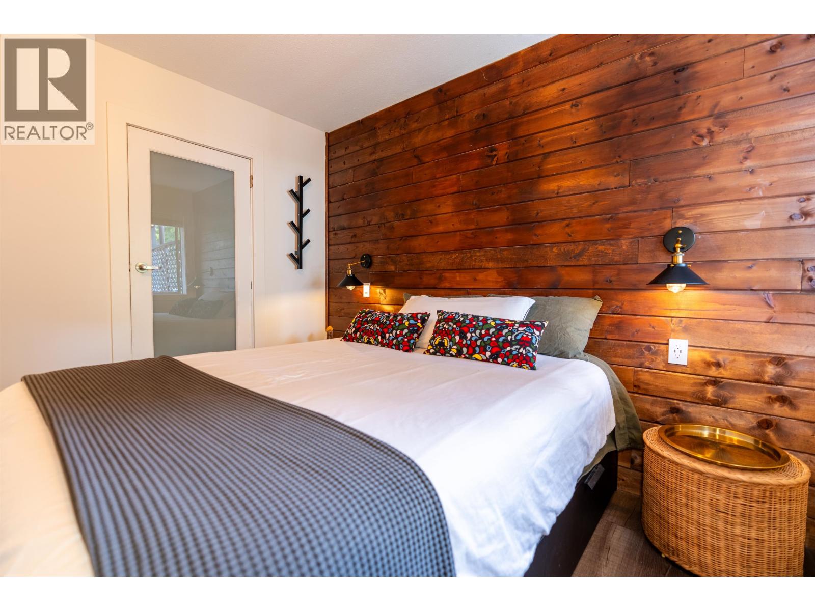 8 2213 MARMOT PLACE, Whistler