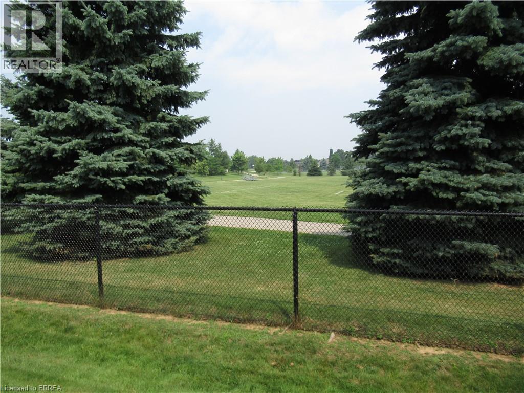 Photo 8 of 232 Stonehenge Drive Unit 20, Hamilton ON