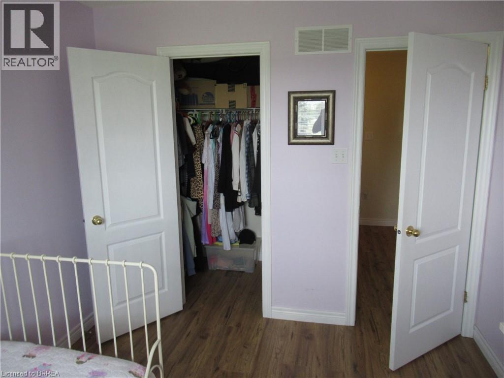 Photo 9 of 232 Stonehenge Drive Unit 20, Hamilton ON