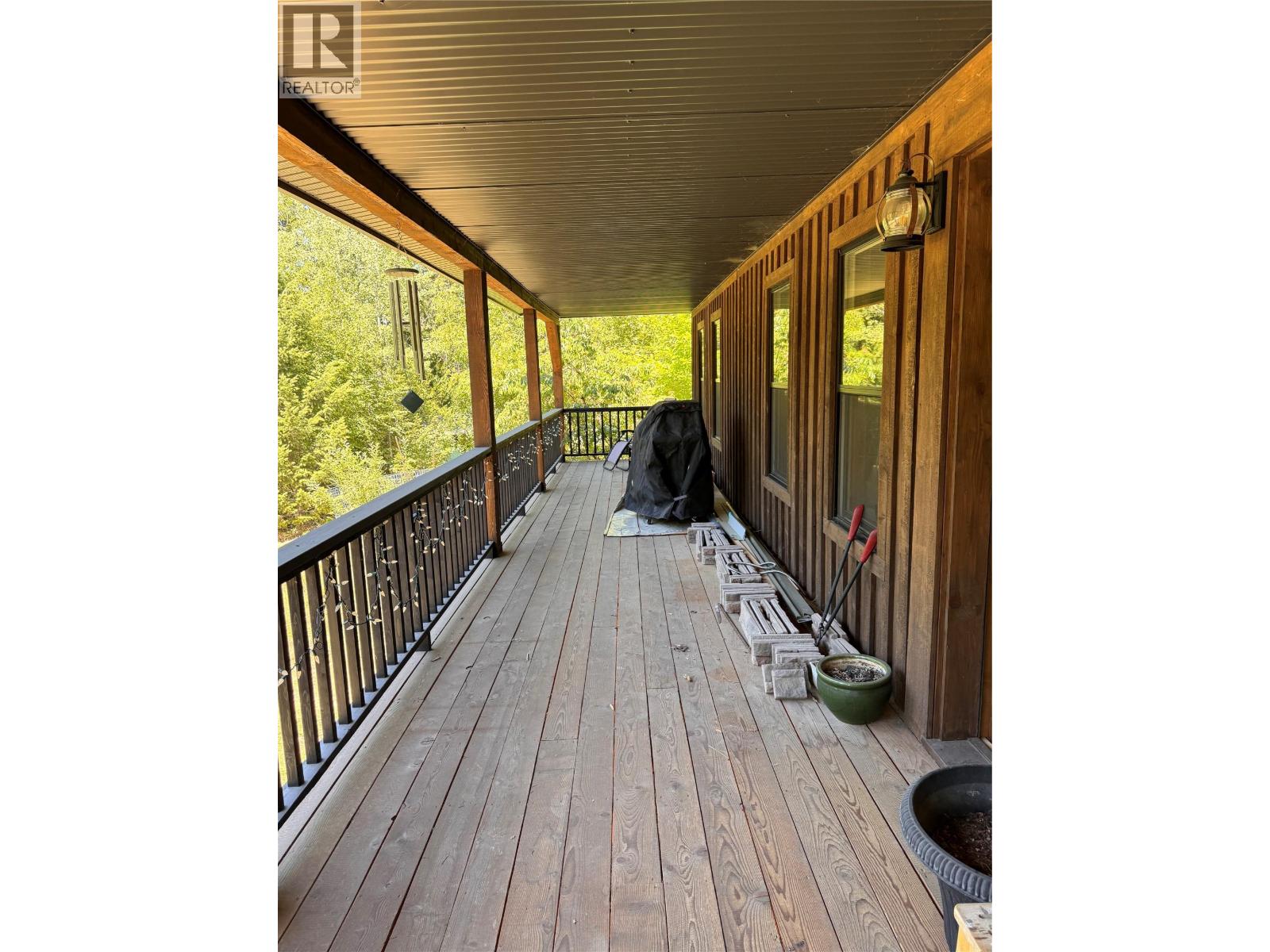 2160 3 Highway, Christina Lake