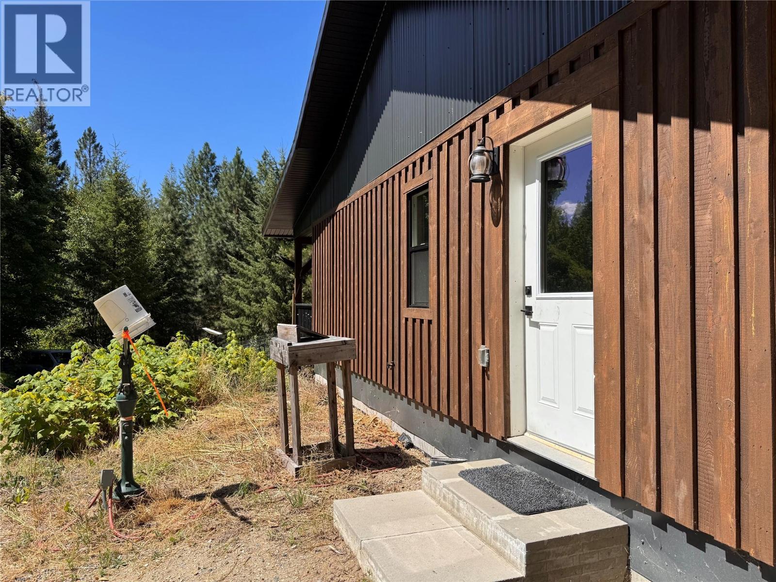 2160 3 Highway, Christina Lake