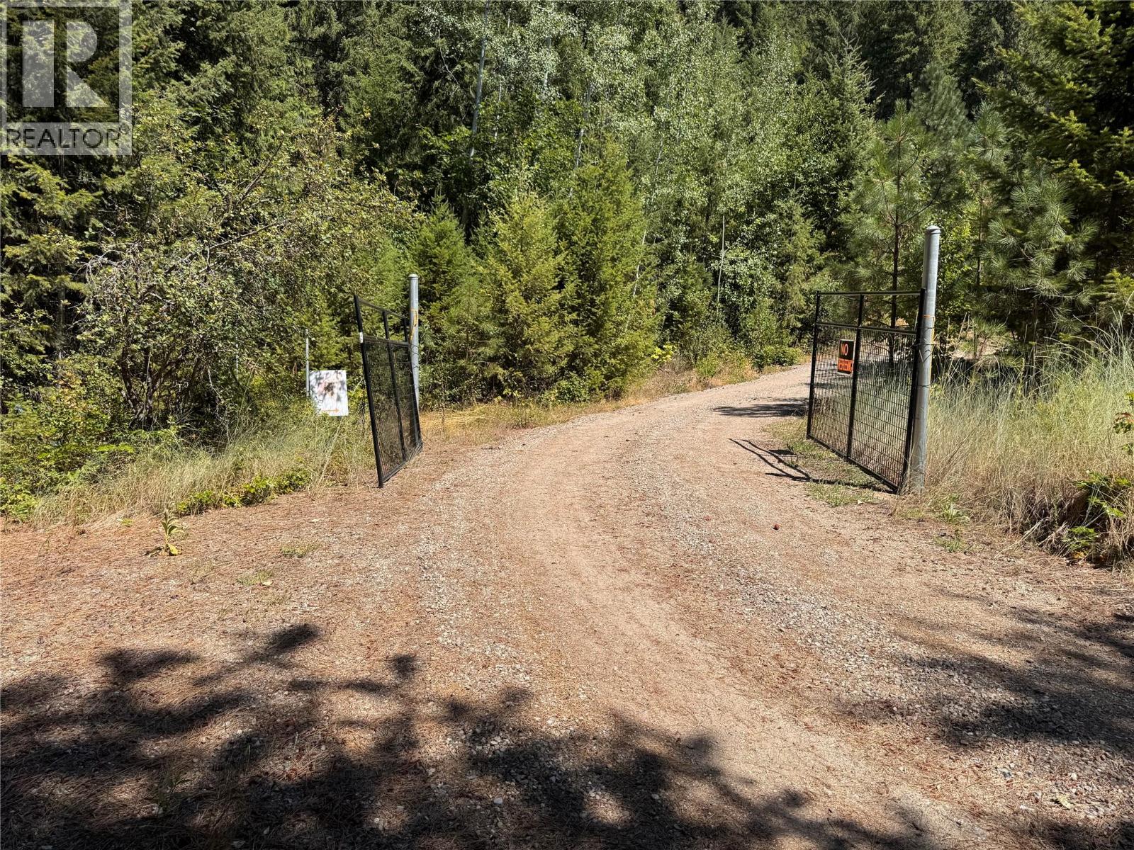 2160 3 Highway, Christina Lake