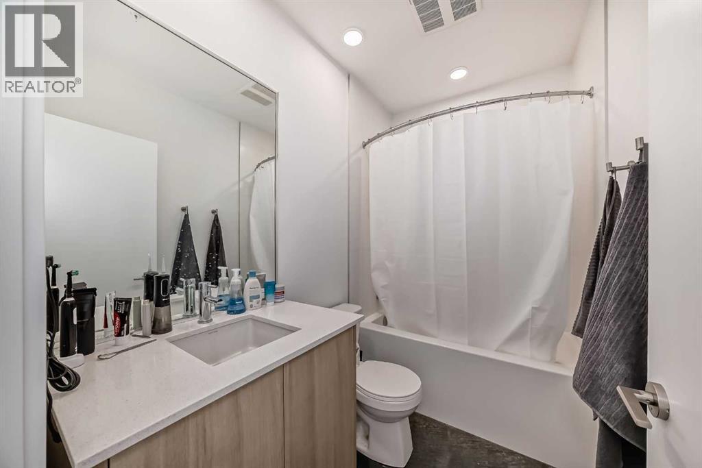 Single Family House Loft for Sale in    Avenue SW Beltline Calgary 