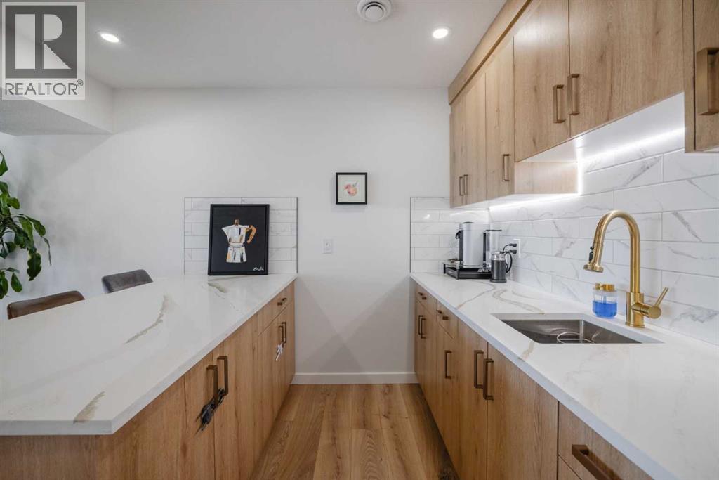 Single Family House Bi-level for Sale in  Cantrell Drive SW Canyon Meadows Calgary 