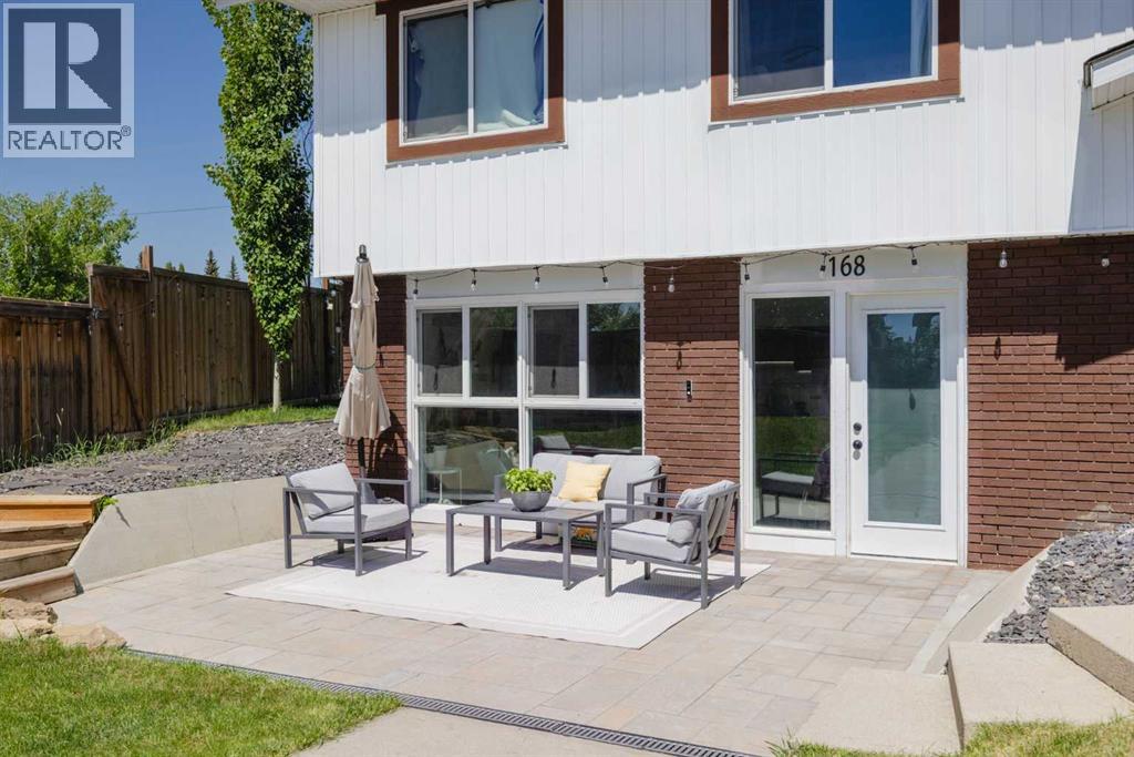 Single Family House Bi-level for Sale in  Cantrell Drive SW Canyon Meadows Calgary 