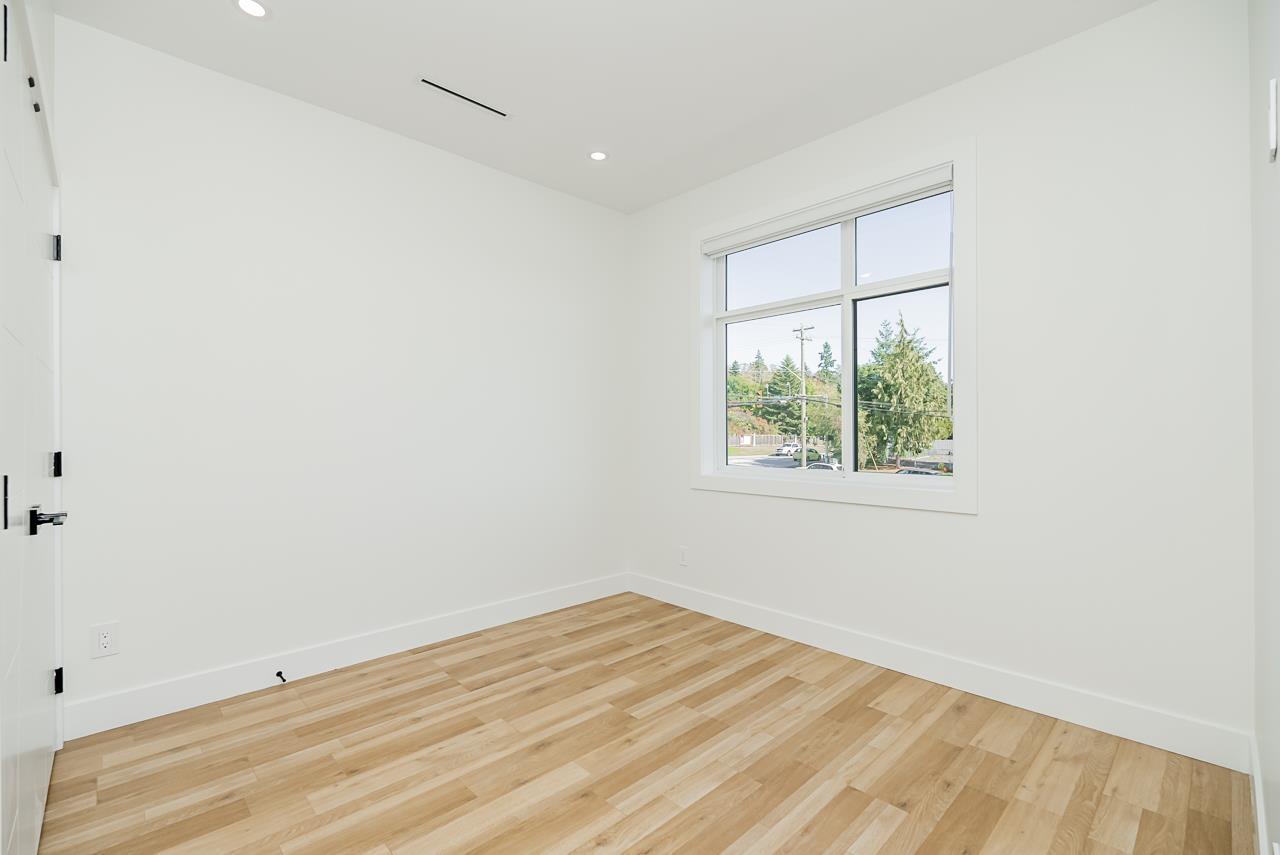 Photo 23 of 1585 168 Street, Surrey BC