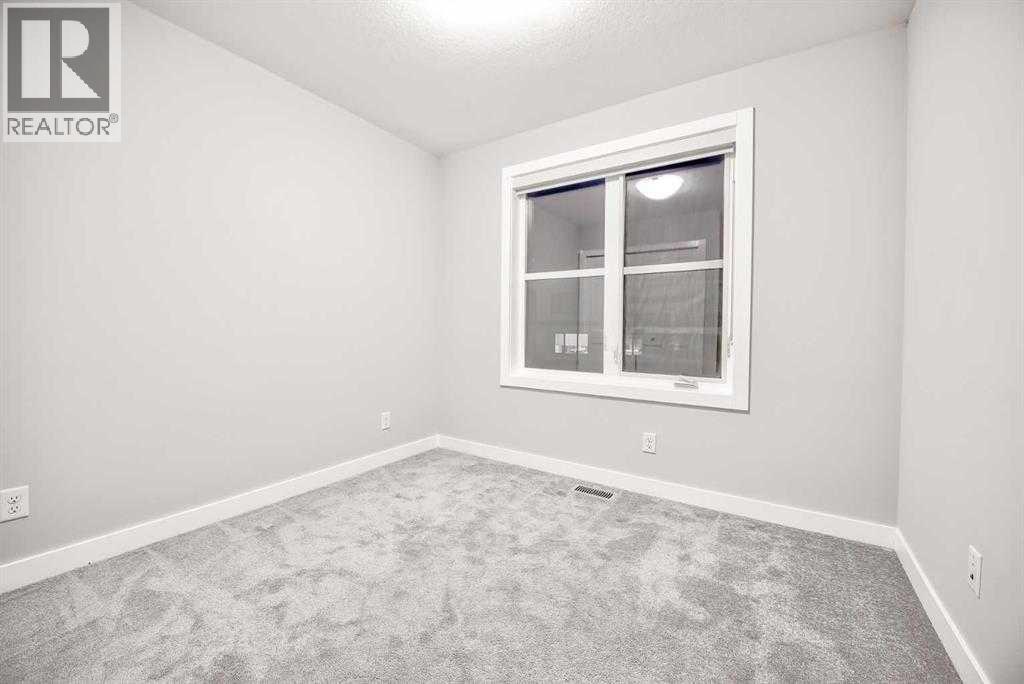 Single Family House for Sale in  Crestridge Common SW Crestmont Calgary 