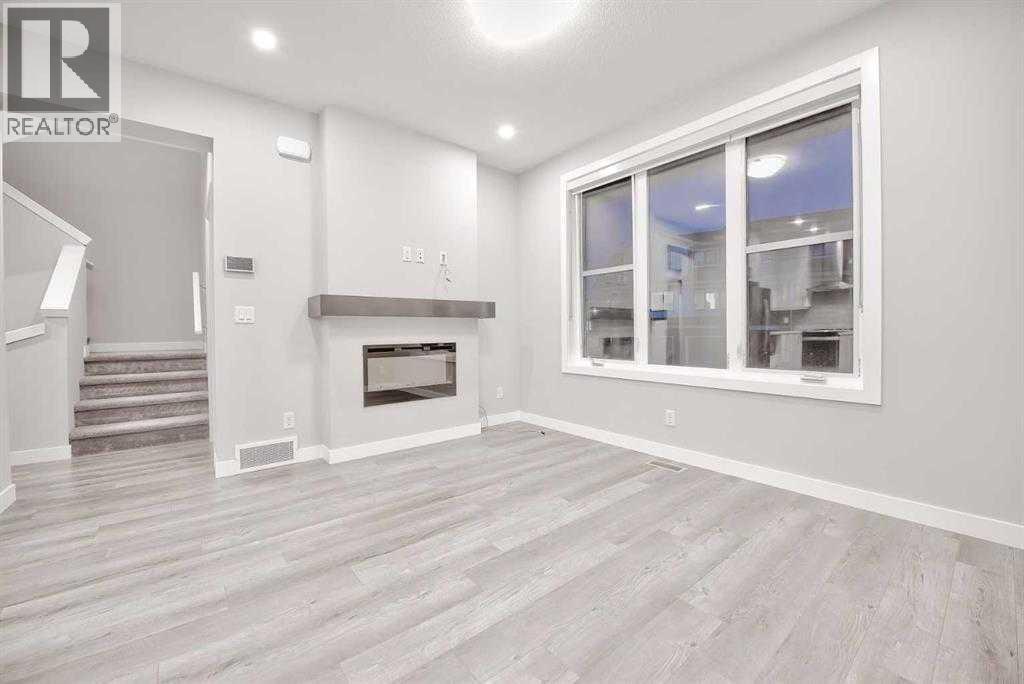Single Family House for Sale in  Crestridge Common SW Crestmont Calgary 