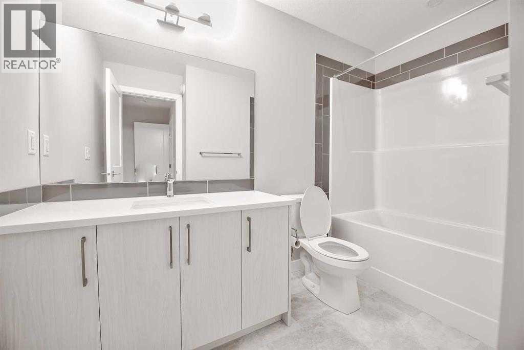 Single Family House for Sale in  Crestridge Common SW Crestmont Calgary 