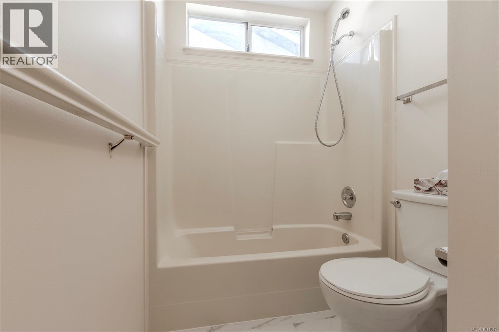 Photo 13 of 3697 Arbutus Dr N, Cobble Hill BC