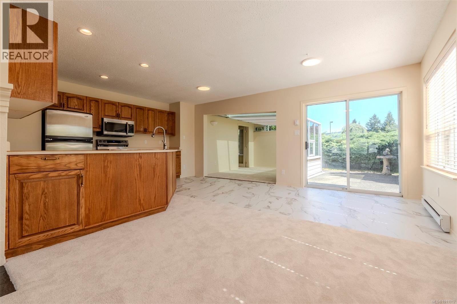 Photo 2 of 3697 Arbutus Dr N, Cobble Hill BC