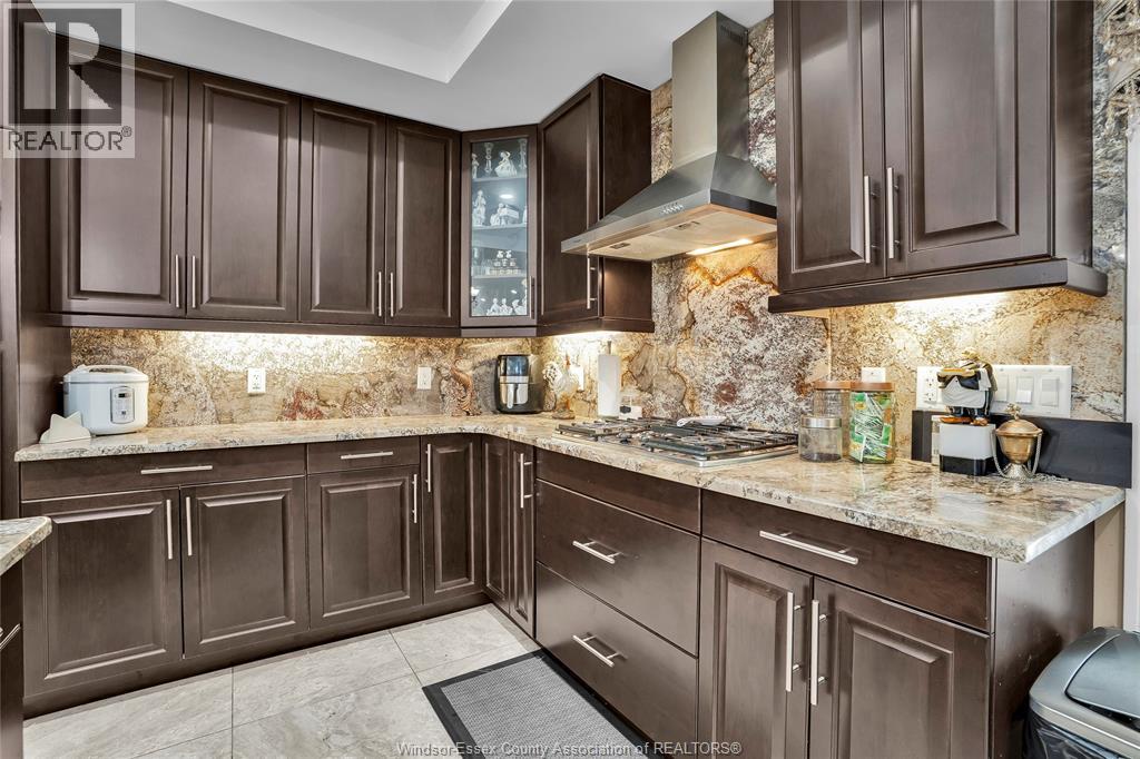Photo 12 of 3035 Bridgeway, Lasalle ON