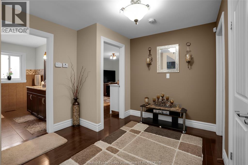 Photo 14 of 3035 Bridgeway, Lasalle ON