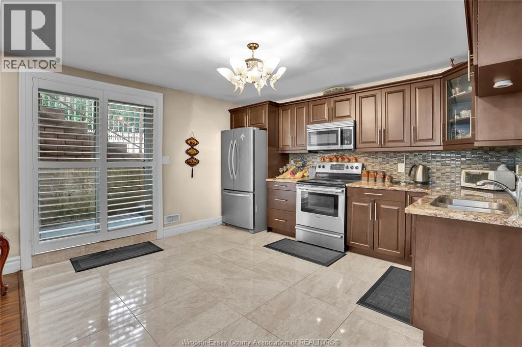 Photo 32 of 3035 Bridgeway, Lasalle ON