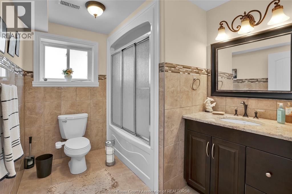 Photo 36 of 3035 Bridgeway, Lasalle ON