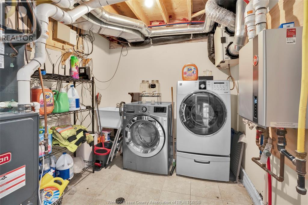 Photo 37 of 3035 Bridgeway, Lasalle ON