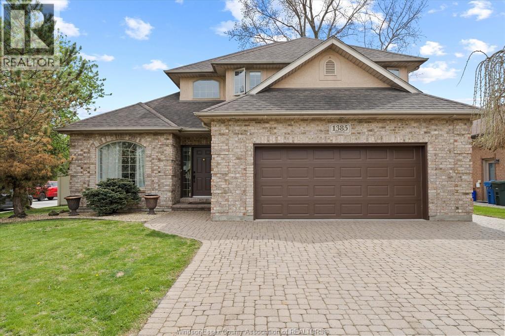 Photo 3 of 1385 Morton Drive, Lasalle ON