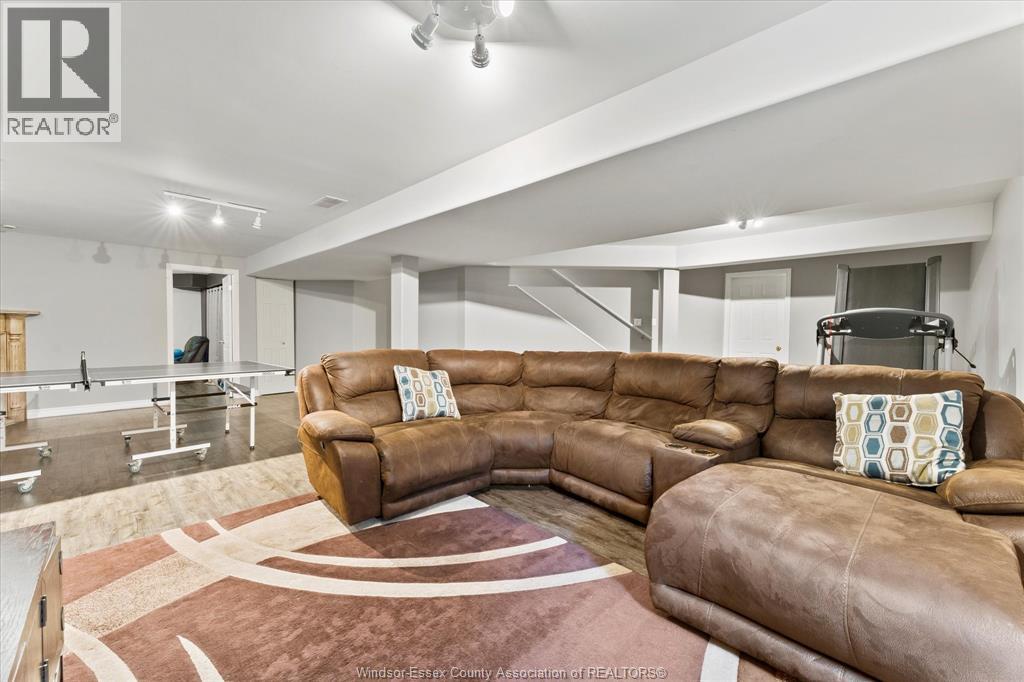 Photo 38 of 1385 Morton Drive, Lasalle ON