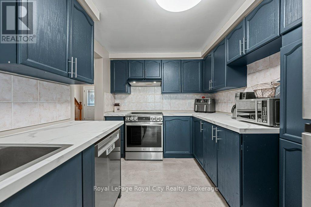 Photo 12 of 260 Tait Crescent, Centre Wellington ON