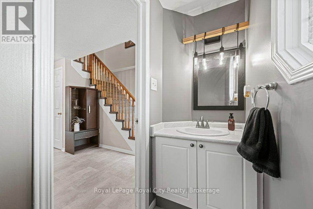 Photo 18 of 260 Tait Crescent, Centre Wellington ON