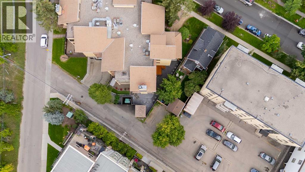 Single Family House for Sale in    Avenue NW Sunnyside Calgary 