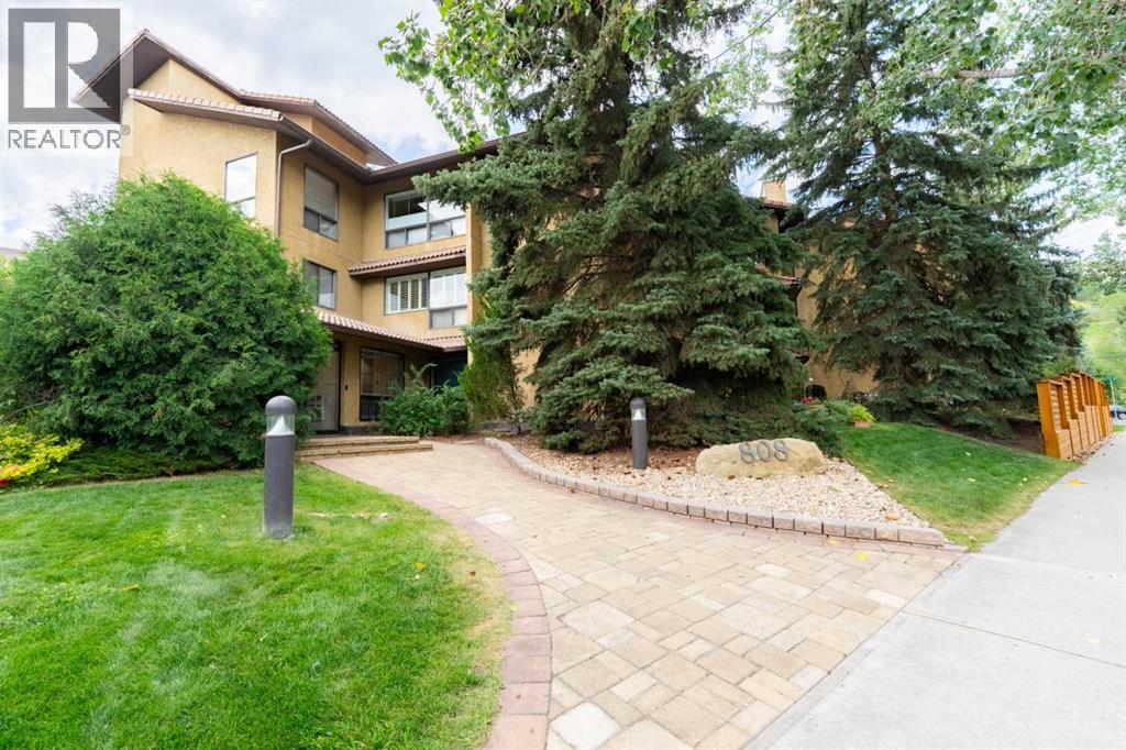 Single Family House for Sale in    Avenue NW Sunnyside Calgary 