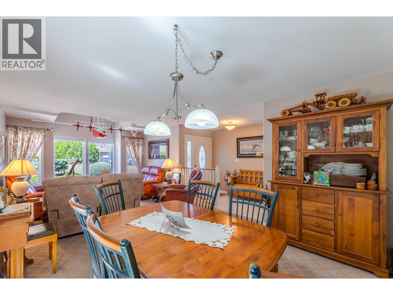 Photo 7 of 517 Vanderlinde Drive, Keremeos BC