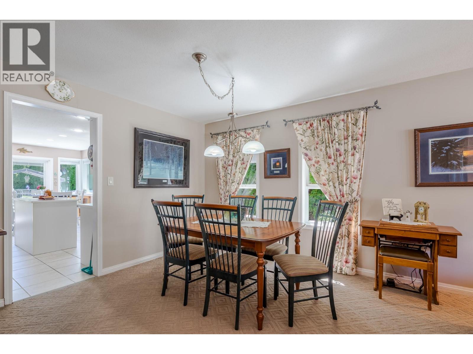 Photo 14 of 517 Vanderlinde Drive, Keremeos BC