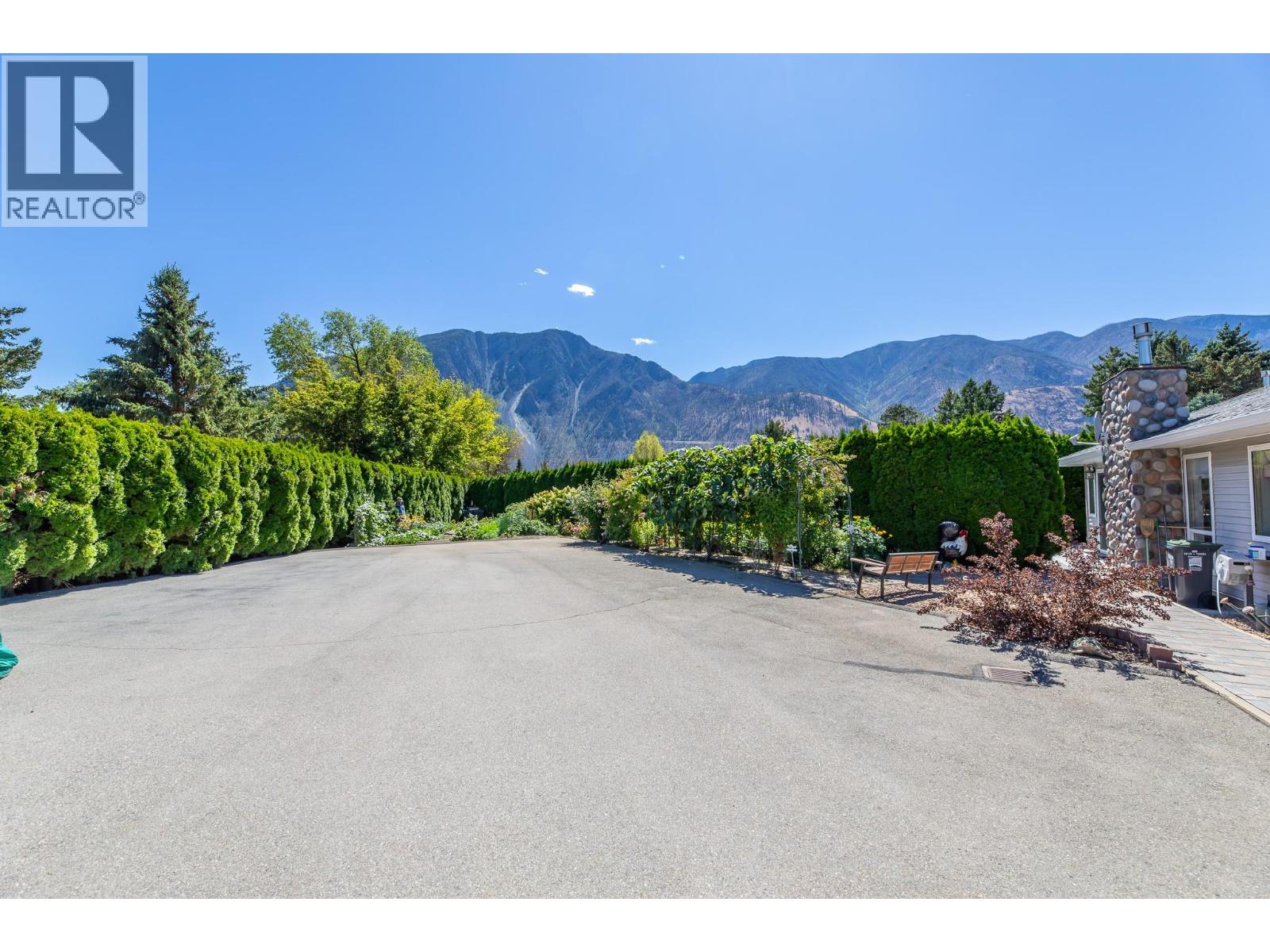 Photo 52 of 517 Vanderlinde Drive, Keremeos BC